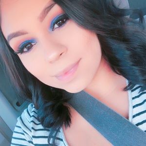 Meet your Posher, Inez